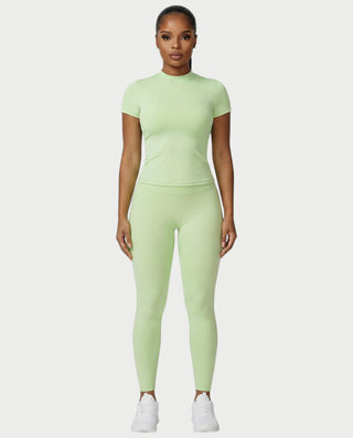 Chaleco corto con hebilla frontal de piel sintética QUELLA