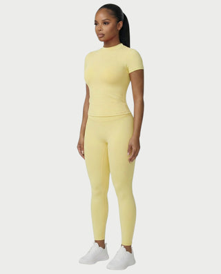 Chaleco corto con hebilla frontal de piel sintética QUELLA