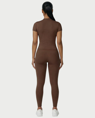 Chaleco corto con hebilla frontal de piel sintética QUELLA