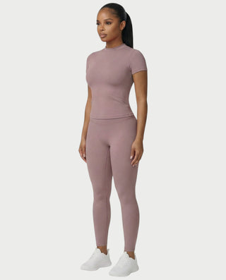 Chaleco corto con hebilla frontal de piel sintética QUELLA