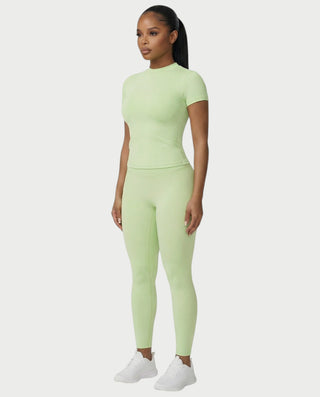 Chaleco corto con hebilla frontal de piel sintética QUELLA