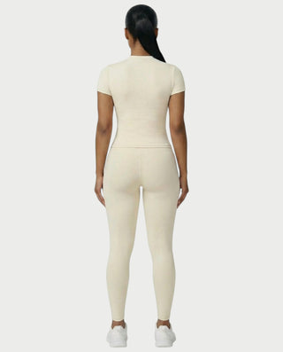 Chaleco corto con hebilla frontal de piel sintética QUELLA