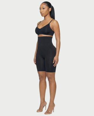 Chaleco corto con hebilla frontal de piel sintética QUELLA