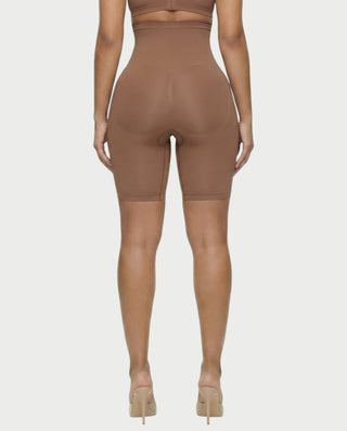 Chaleco corto con hebilla frontal de piel sintética QUELLA