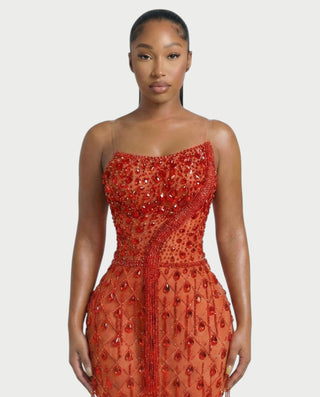Vestido midi con flecos y escote pronunciado de LIRRA