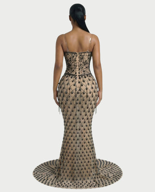 Vestido midi con flecos y escote pronunciado de LIRRA