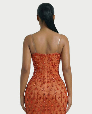 Vestido midi con flecos y escote pronunciado de LIRRA