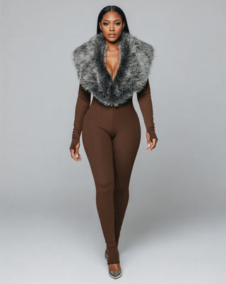 Mono acanalado con cuello de piel sintética VARINA