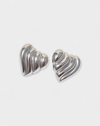 ZARENA Ruffle Heart Earrings
